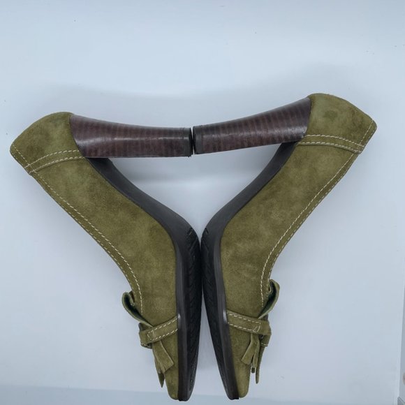 Anne Klein Sport Heels- Green Suede Heels size 6M - Picture 2 of 12